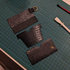 leather glasses case workshop